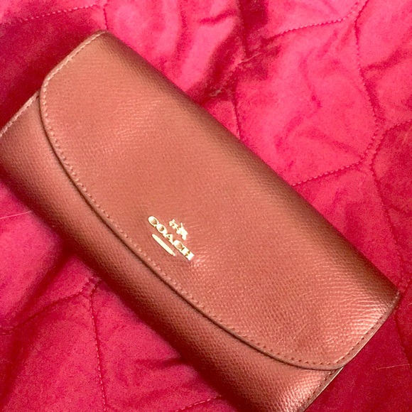 Burgundy Coach wallet - Picture 1 of 3